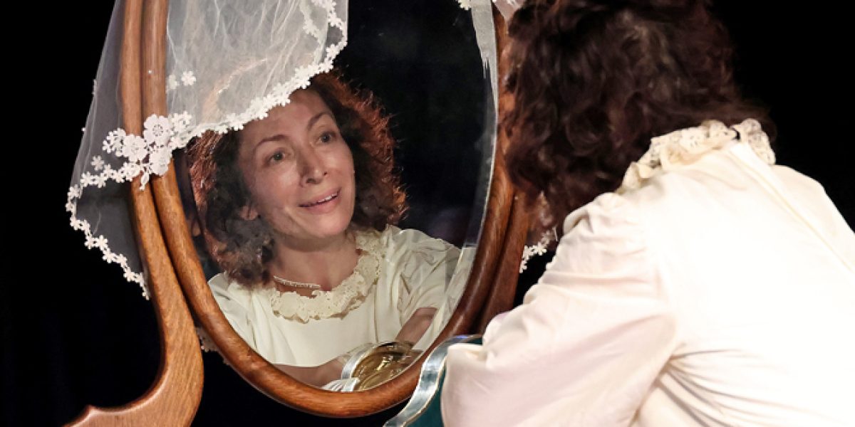 Actor Miranda Jonté in "(re)Dressing Miss Havisham" by playwright John Minigan, images by Bob Tucker/Focal Point Studios